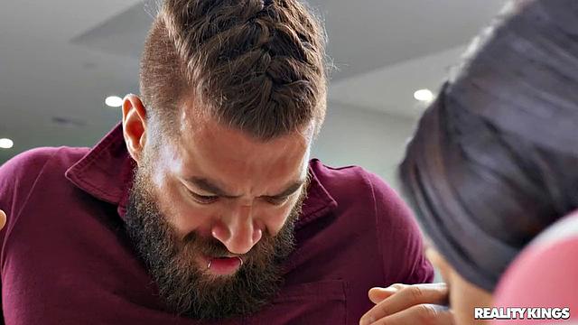 Dildo Babe Goes Ahegao