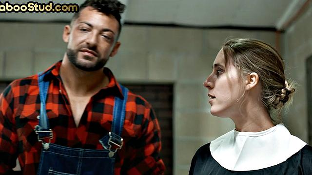 Twink got barebacked by hunk after passionate BJ