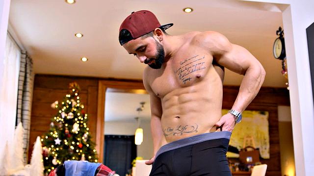 Muscle Stud Zack Lemec Blows Load - Maskurbate