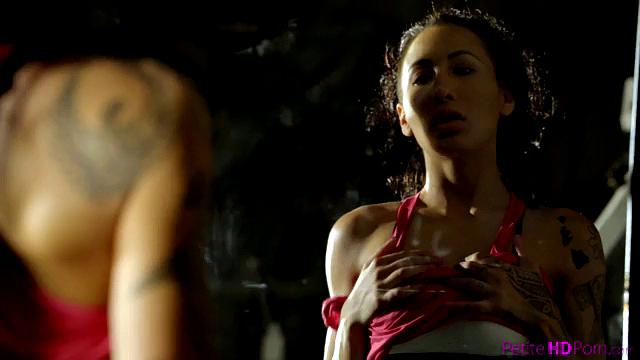 Ass To Grass - S1:E8