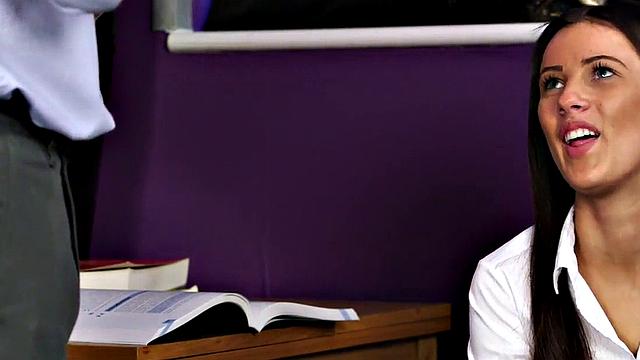 CFNM nympho secretaries sucking boss in the office