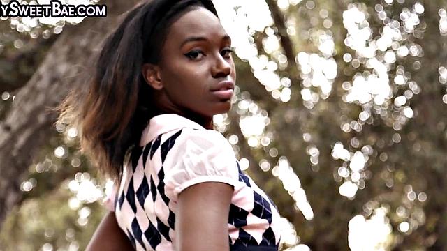 Upskirt nubian teasing with her moist pussy