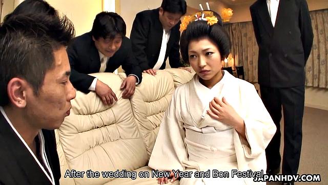 Yui Ayana gets fucked by many horny guys