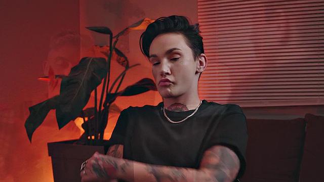 Amateur f2m cocksucked