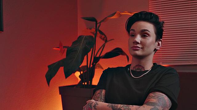 Amateur f2m cocksucked