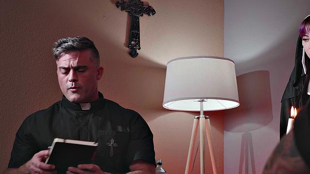 Amateur f2m cocksucked