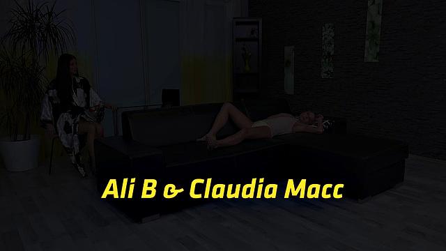 Piss In Mouth Action For Hotties