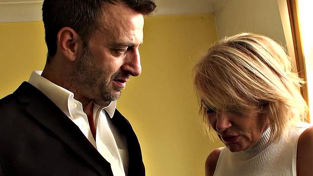 SubSlut MILF Amy: Birth Of A Spank Slut