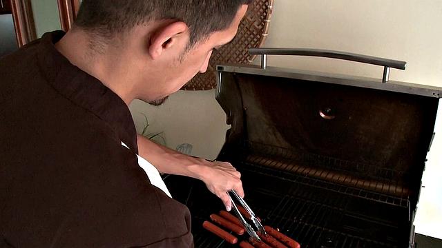 лана айванс сосет и трахается у бассейна с большим членом