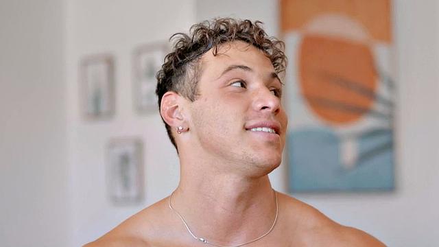 Rimming stud fucks BFF in asshole in missionary