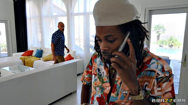 My Bro's Ho Gots Nice Toes