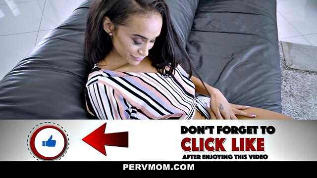 Calming MILF Coochie Pampering