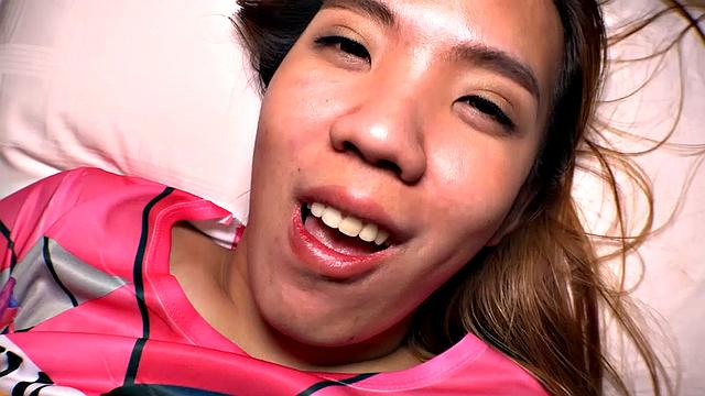 Micky: Handjob and Bareback