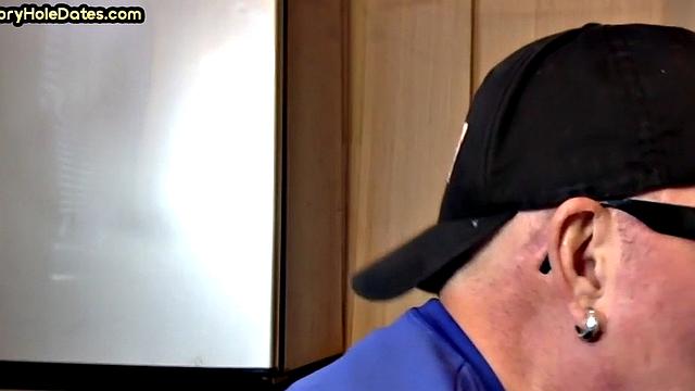 Real gloryhole amateur giving head