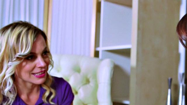 MILF Shows Teen Ropes