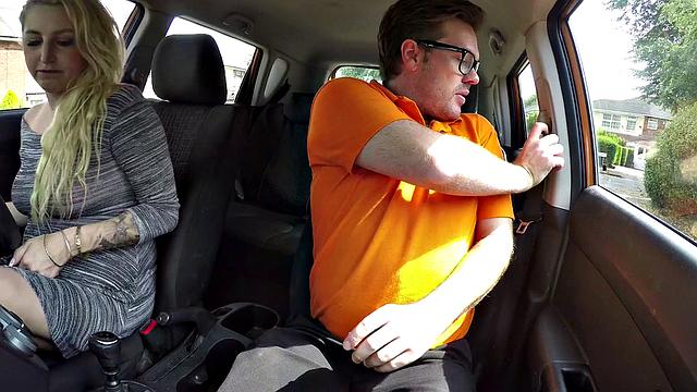 Cheating blonde slurps up a cumshot