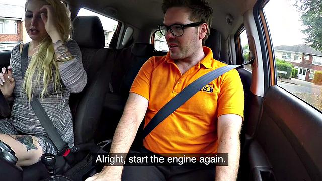 Cheating blonde slurps up a cumshot