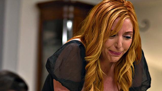 MOMMY'S BOY - All-Natural MILF Lauren Phillips Caught Husband Masturbating With Vacuum Cleaner