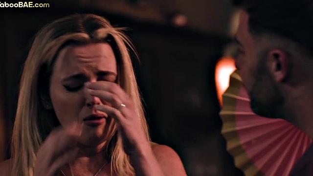 Passionate threesome with stunning cumshot-loving babes