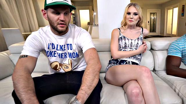 Лили Рейдер сосёт чёрный член и получает сперму в киску