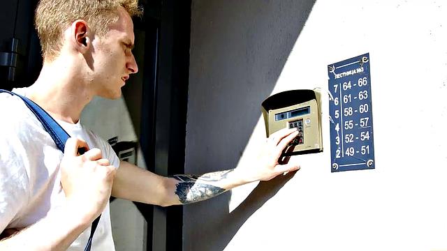 TUTOR4K. Tutor calms down student with quick sex