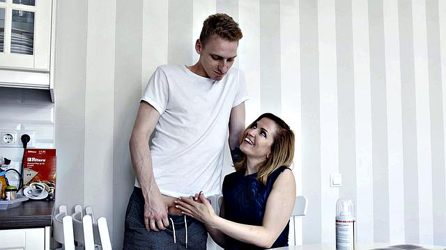 TUTOR4K. Tutor calms down student with quick sex