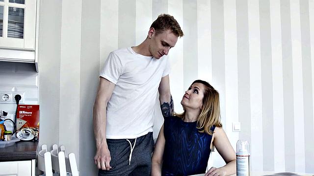 TUTOR4K. Tutor calms down student with quick sex