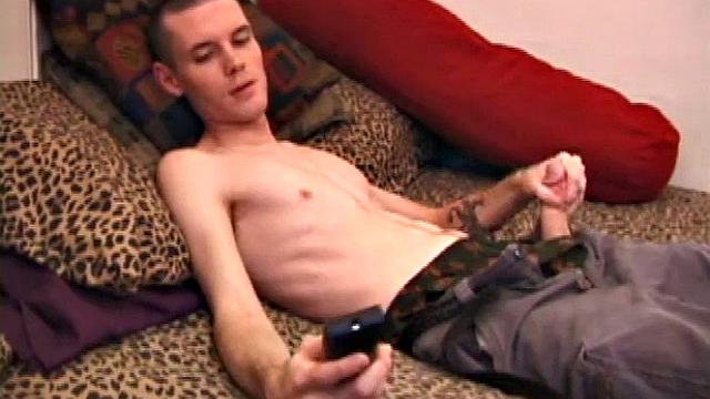 Once skater boy Logan Loader gets naked and comfortable, he goes right on his tempting cock, getting it nice and hard. A hot stroke show follows and then he nearly blinds himself with his big cum shot.