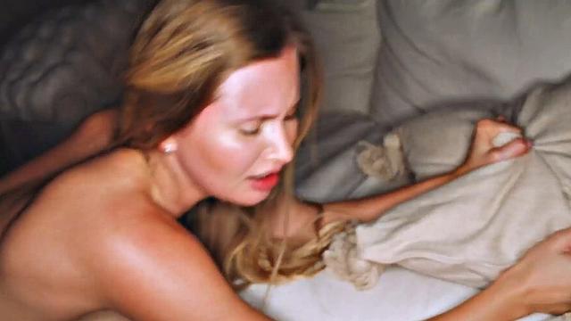 Bronze Goddess with trimmed cooch in stockings enjoys gargling cock in full HD pon!