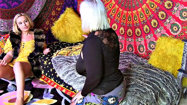 SLACEYSTARR - The Landlady Visits