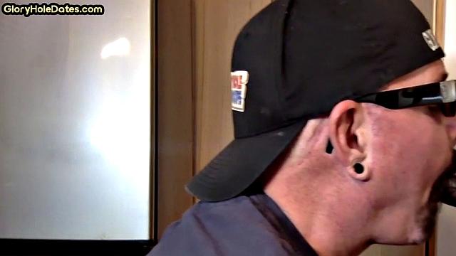 Cockhungry mature deepthroating