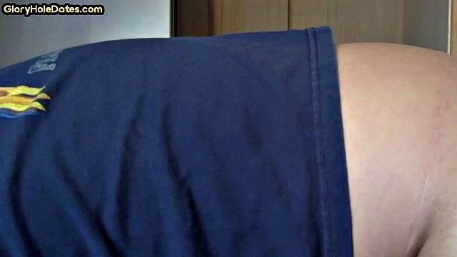 Cockhungry mature deepthroating