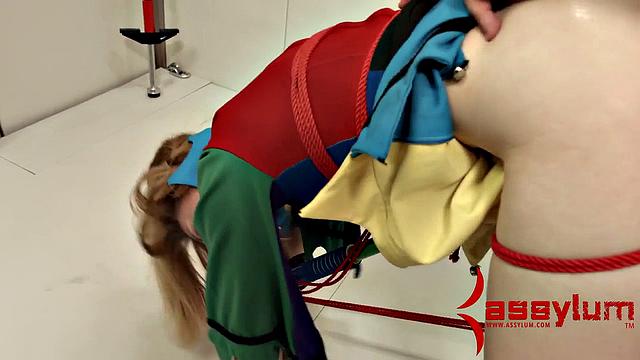 BDSM slave submits to nasty domme