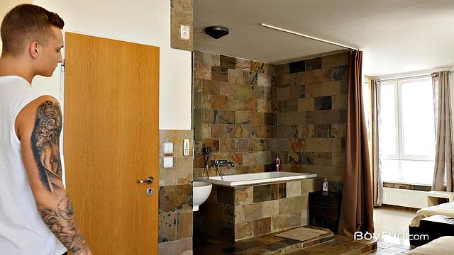 Martin Hovor - Lucas Drake