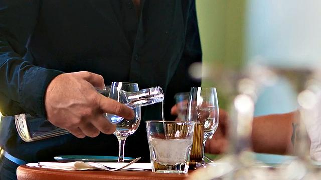 Bisex slut gets fucked by 2 handsome men