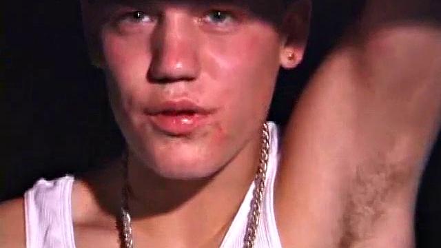 Exhibitionist Beats Off Outside