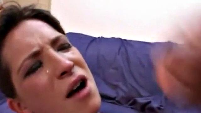 Pussy Fucked Teen Getting Her Hole Filled