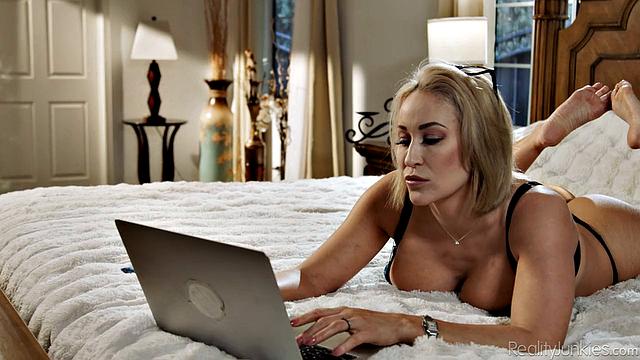 Free Use Scene 1 - Over Worked!