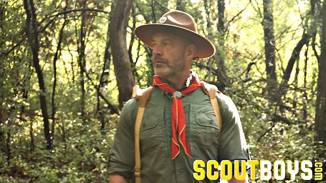 SCOUT ETHAN Chapter 8 - Up