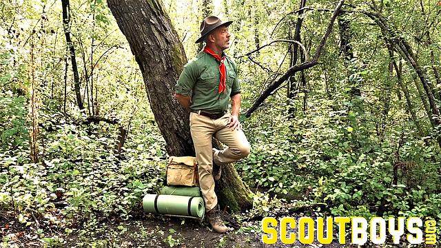 SCOUT ETHAN Chapter 8 - Up