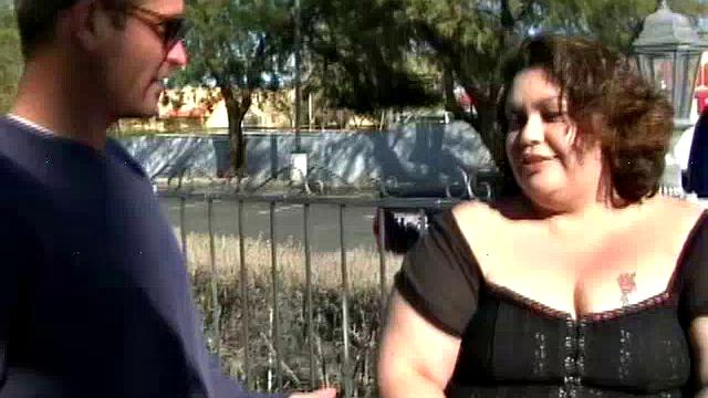 Cute BBW with Tattoos