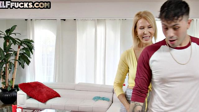 Stunning GILF riding cock in the kitchen