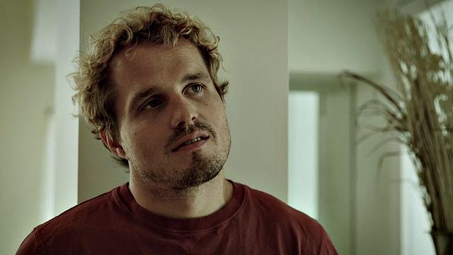 Bigass babe cockriding her boyfriend's cock