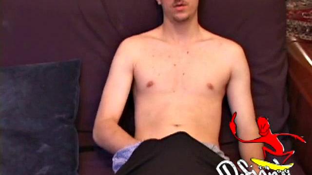 Amateur Casper Beating Off