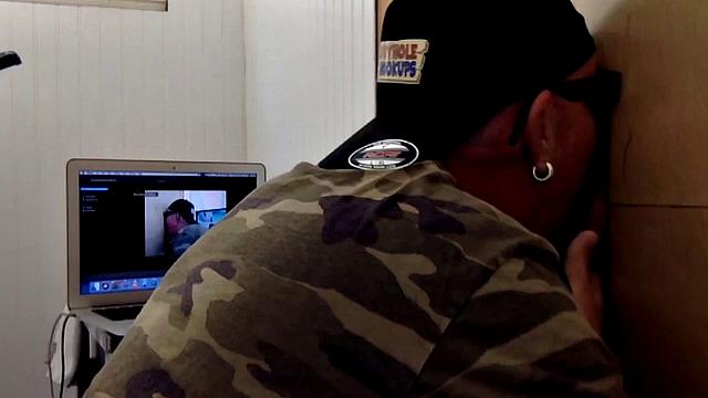 30 Year Old Wants My Butt