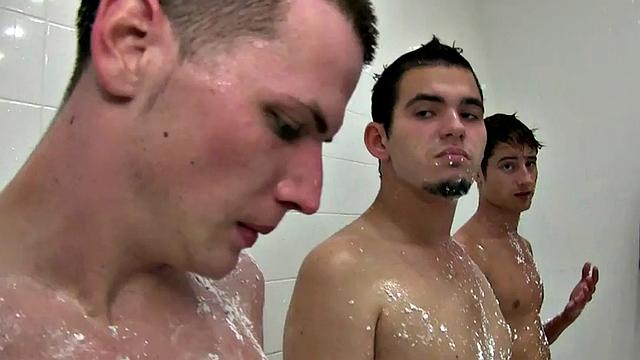 Straight college guys fuck after shower and fun
