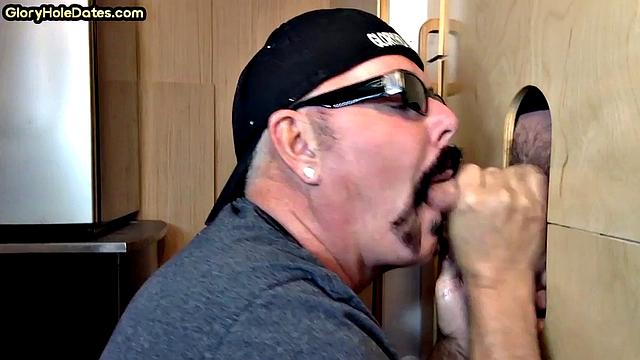 Lucky guy gets sucked by gloryhole DILF with facial ending