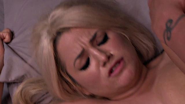 Alix Lovell Is Down To Have Fun