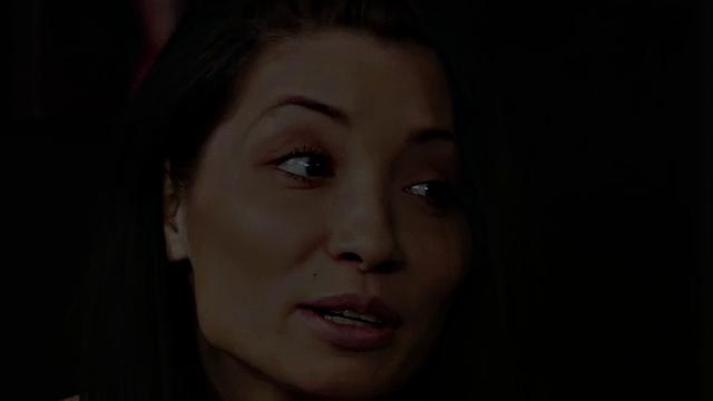 Stunning voyeur teases loser