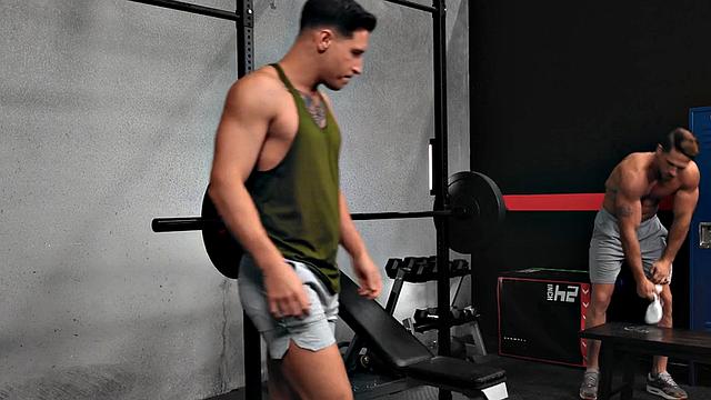 Ripped asslicks and barebacks stud on bench press